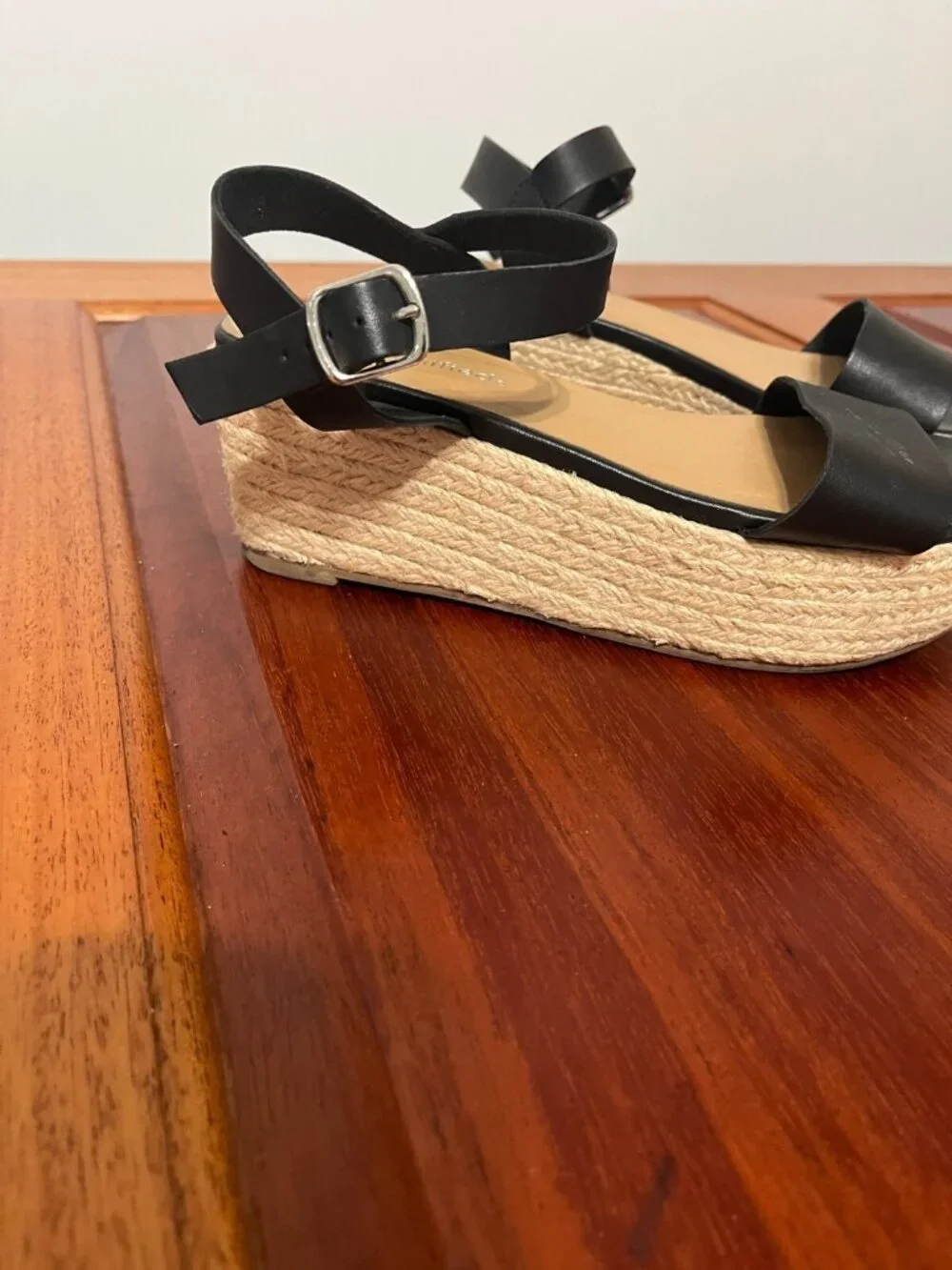 City Classified Espadrille Platform Open Toe Sandals Size 7 Black Straps